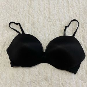 Victoria’s Secret Body by Victoria Plunge, 32D.